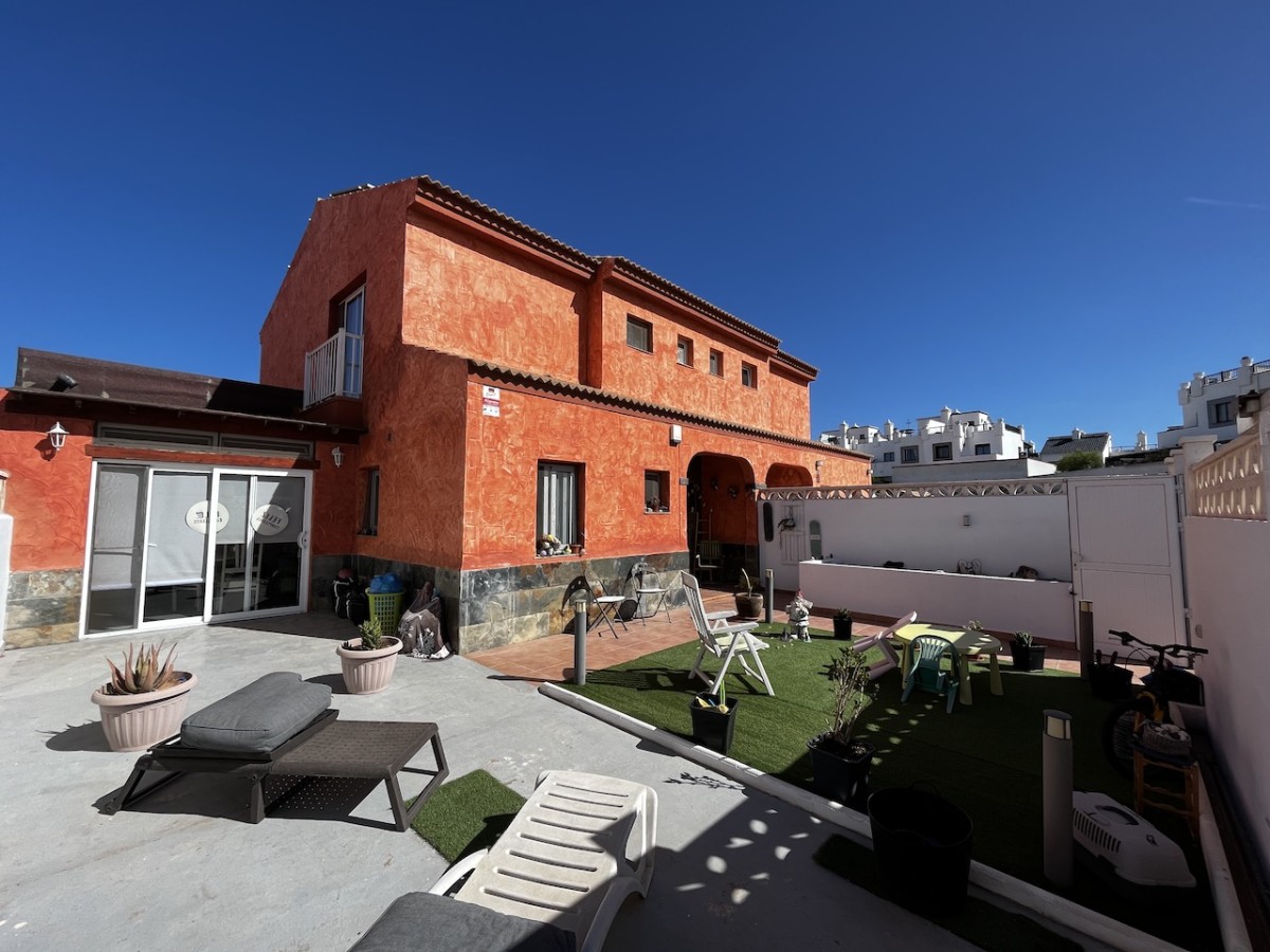 Casa a schiera ad angolo con spazio esterno grande, Fuerteventura, Corralejo